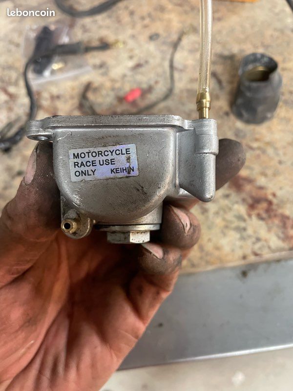 Cuve pour carburateur pwk (image 3)