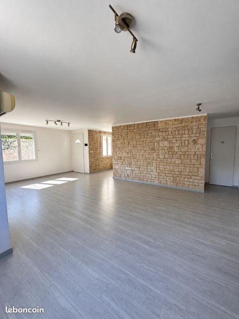 Maison 4 pièces 80 m² · à Villeneuve · 80 m² · 259 000 €