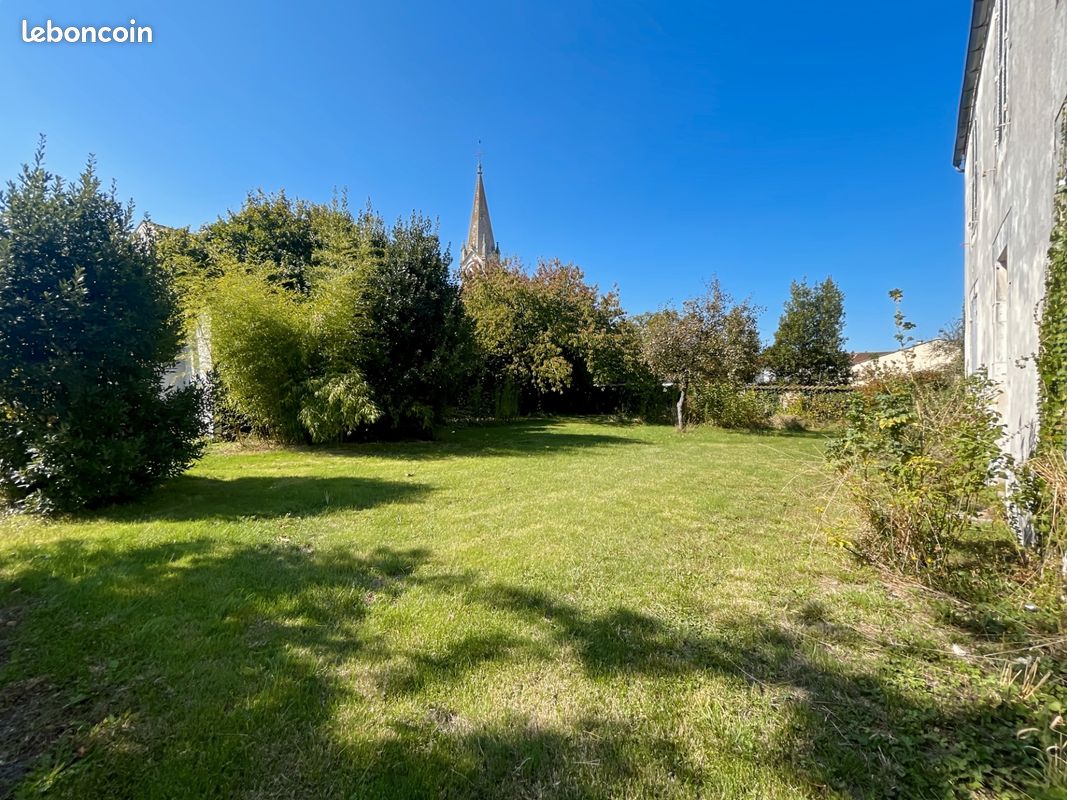 Maison 5 pièces 138 m² · à Bourgneuf · 138 m² · 210 000 €
