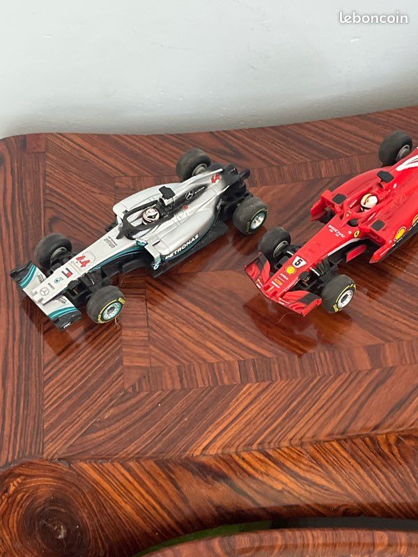 2 voitures F1 Carrera GO circuit (image 13)