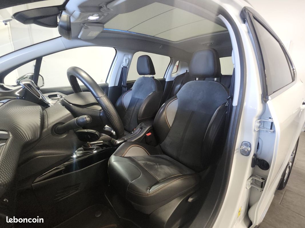 Peugeot 2008 1.6 HDI 120 BV6 - Crossway (image 19)