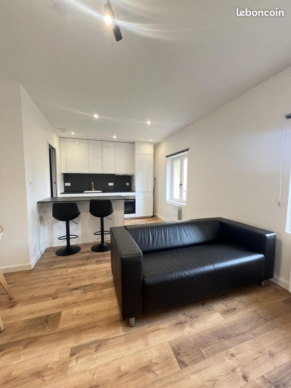 Appartement 2 pièces 43 m² · à Caluire-et-Cuire · 43 m² · 990 €/mois