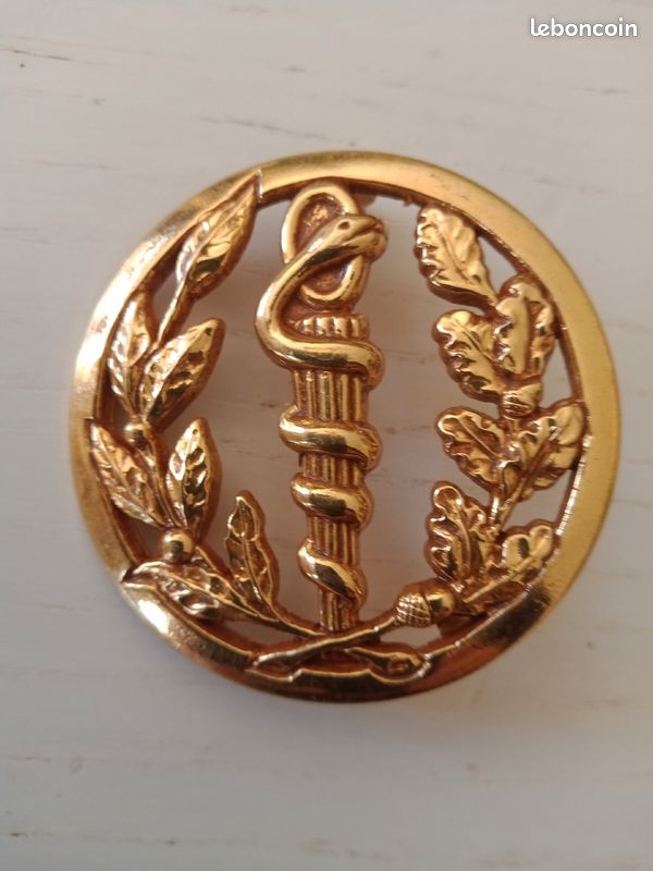 Insignes Militaires de béret Service de Santé (image 1)
