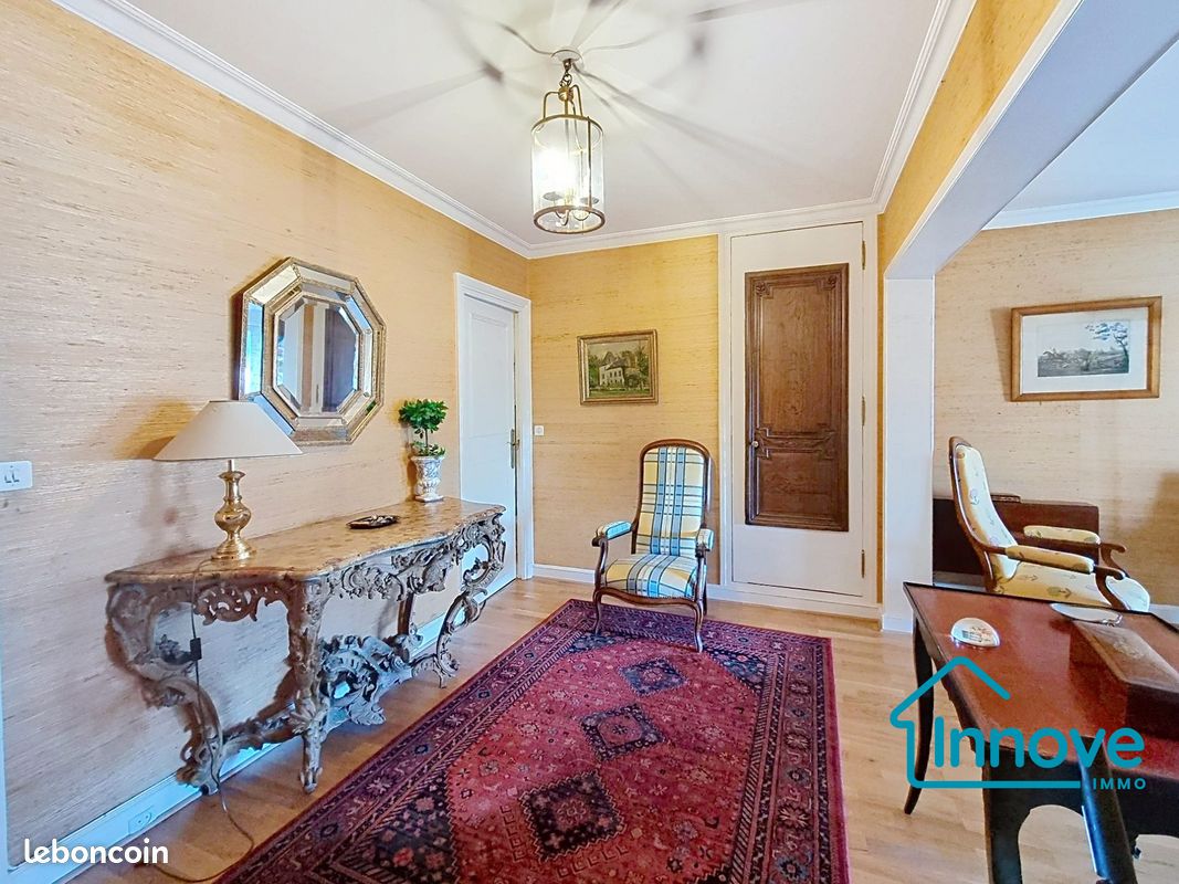 Appartement 5 pièces 110 m² · à Versailles · 110 m² · 750 000 €