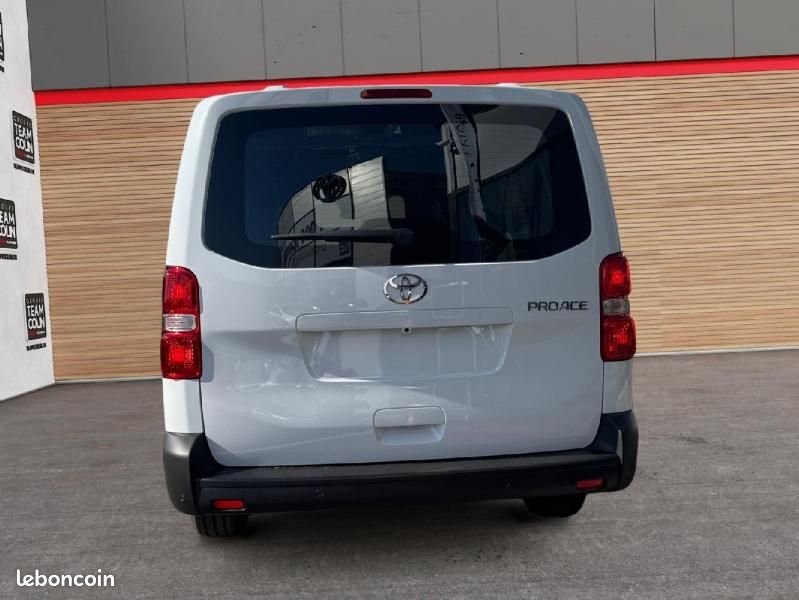 Toyota PROACE Long Hayon Double 2.0 D-4D 140 Start Pack Confort MC24 (image 4)