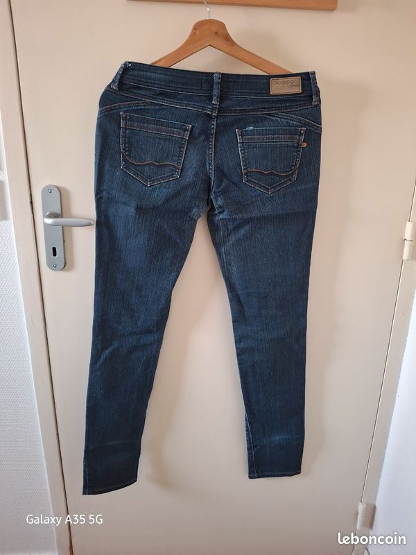 Lot 2 jeans bonobo t. 36 taille basse (image 9)