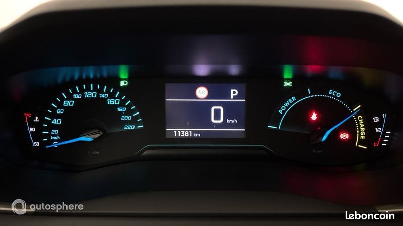 Peugeot 208 1.2 Hybrid 110ch Style e-DCS6 (image 10)