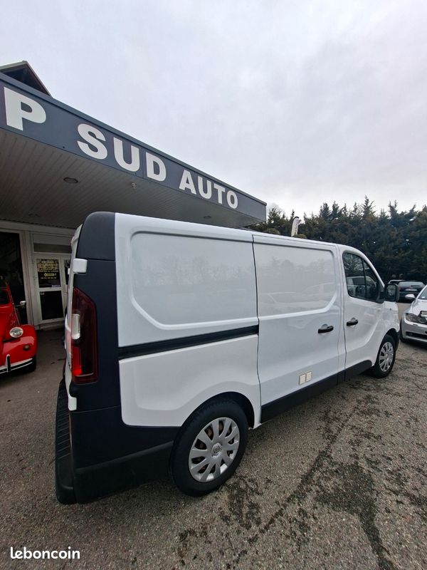 Renault trafic 12 916 ht (image 3)