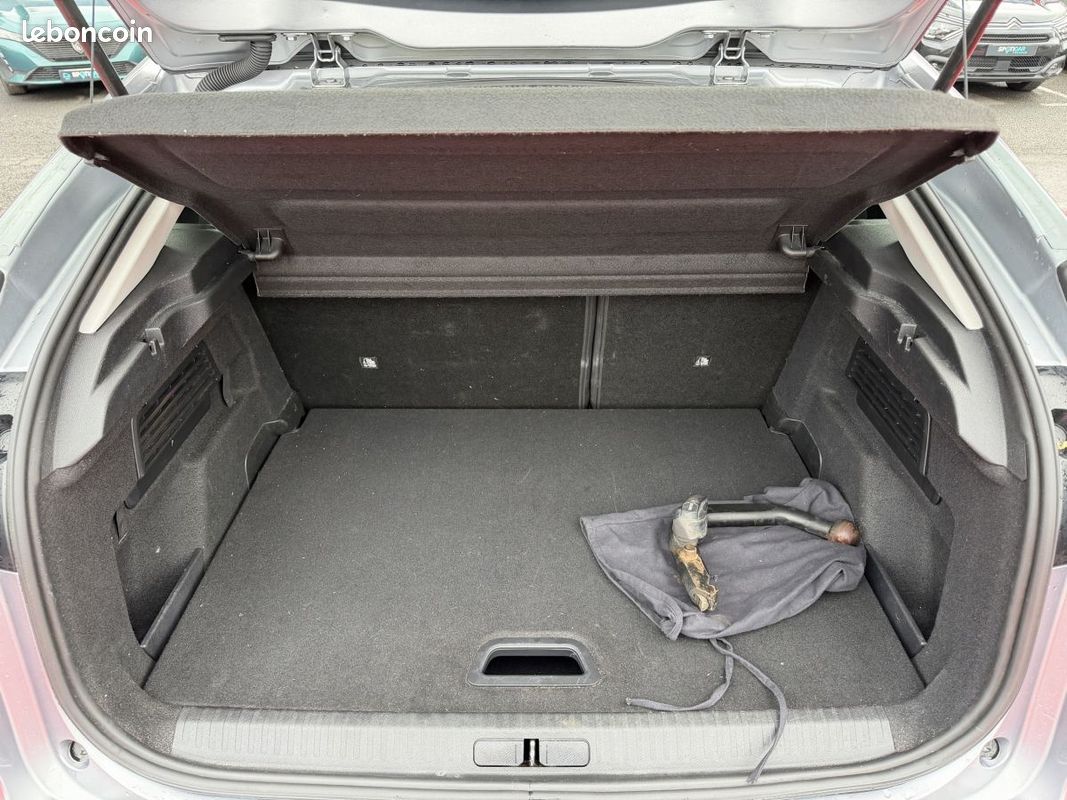 Citroën C4 (3) BlueHDi 130ch EAT8 Feel Pack Business (image 20)