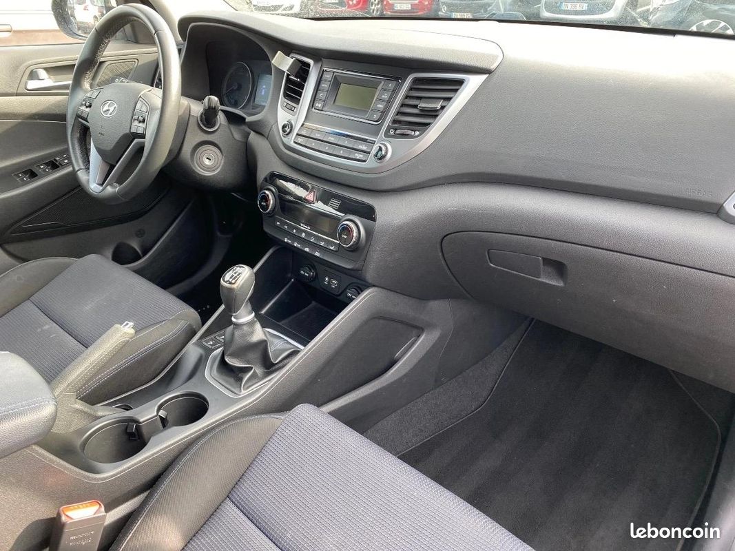 Hyundai Tucson 1.7 CRDI 115 BUSINESS 2WD (image 15)