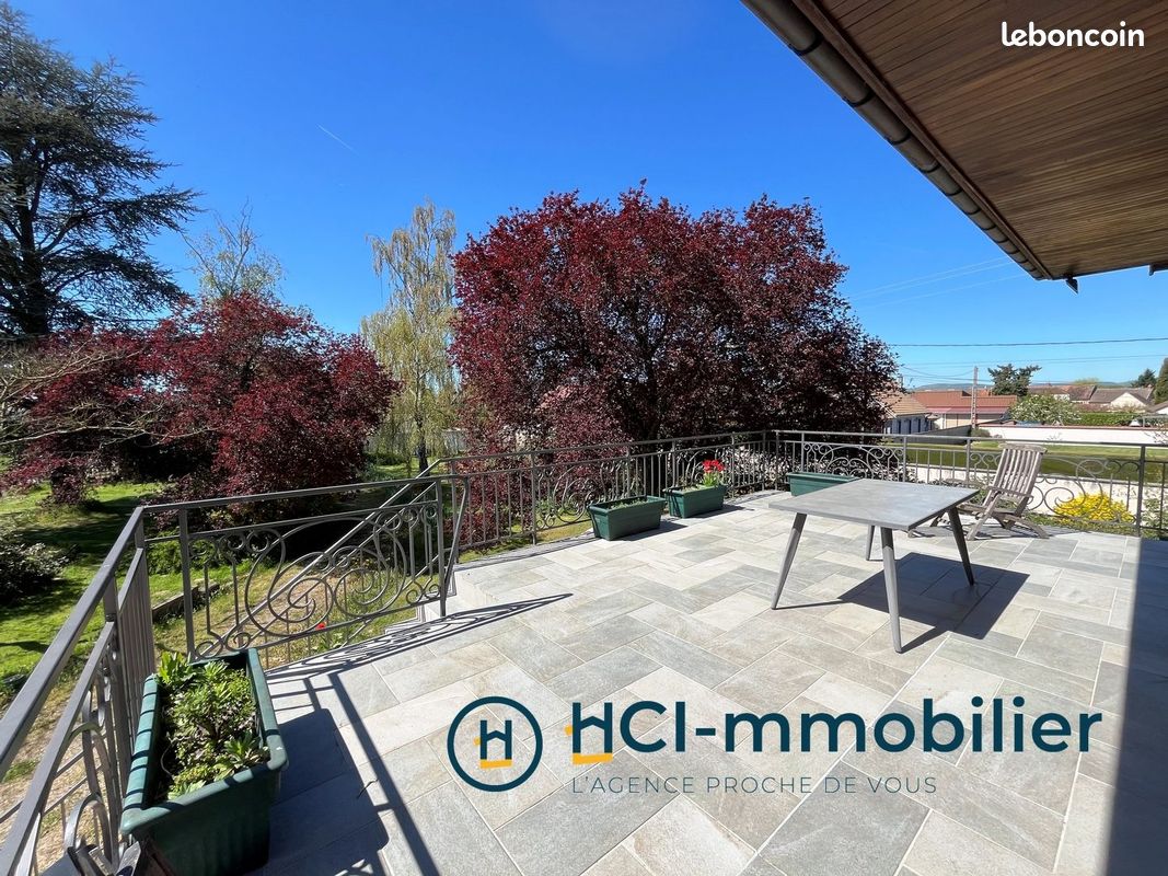Maison 6 pièces 182 m² à Granges