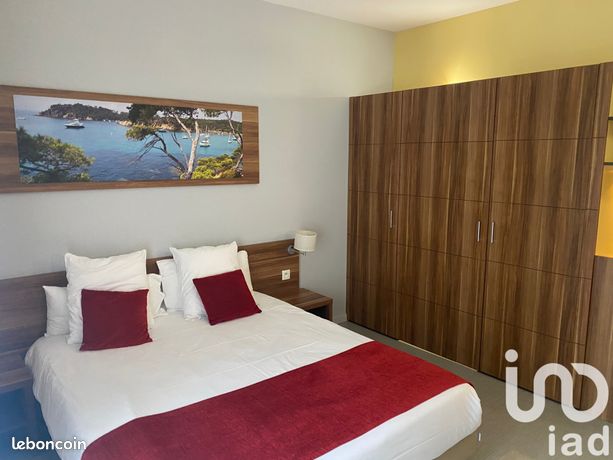 Studio 1 pièce 28 m²