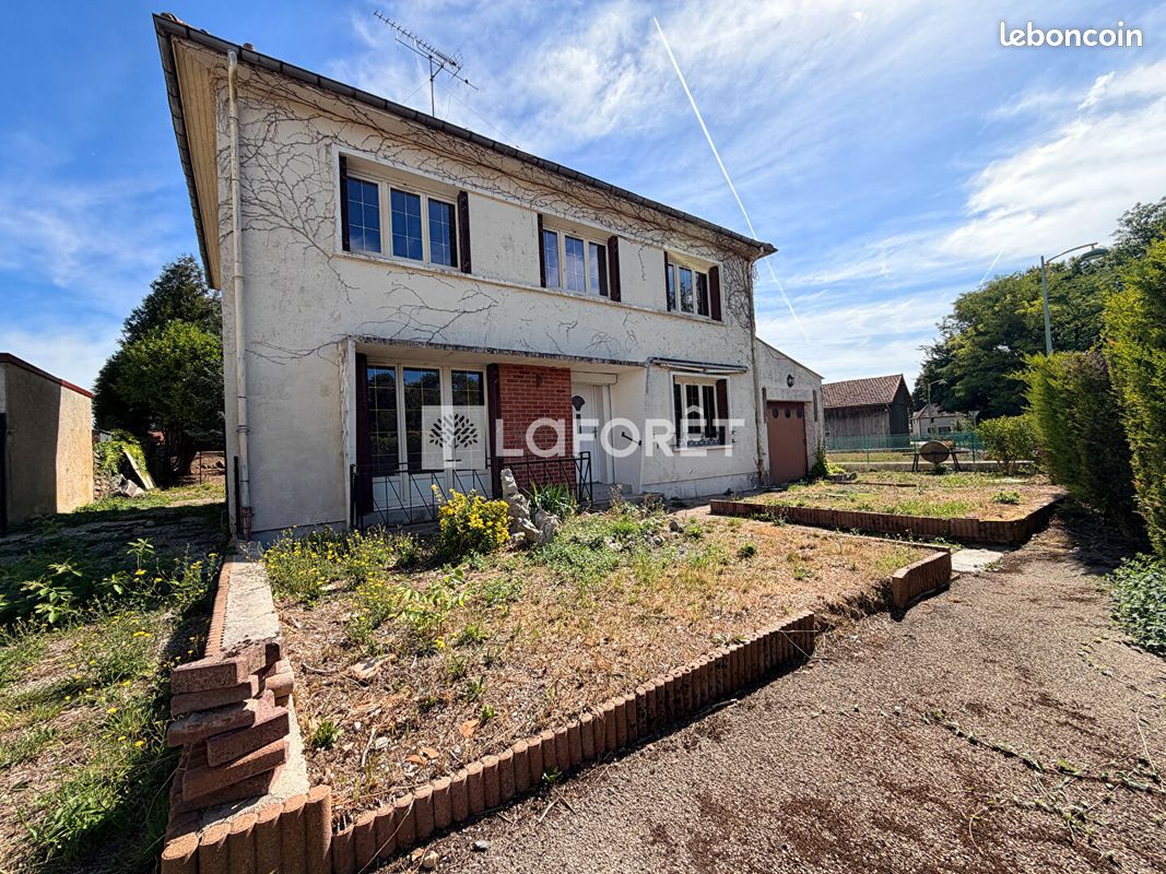 Maison 6 pièces 141 m² · à Sompuis · 141 m² · 159 500 €