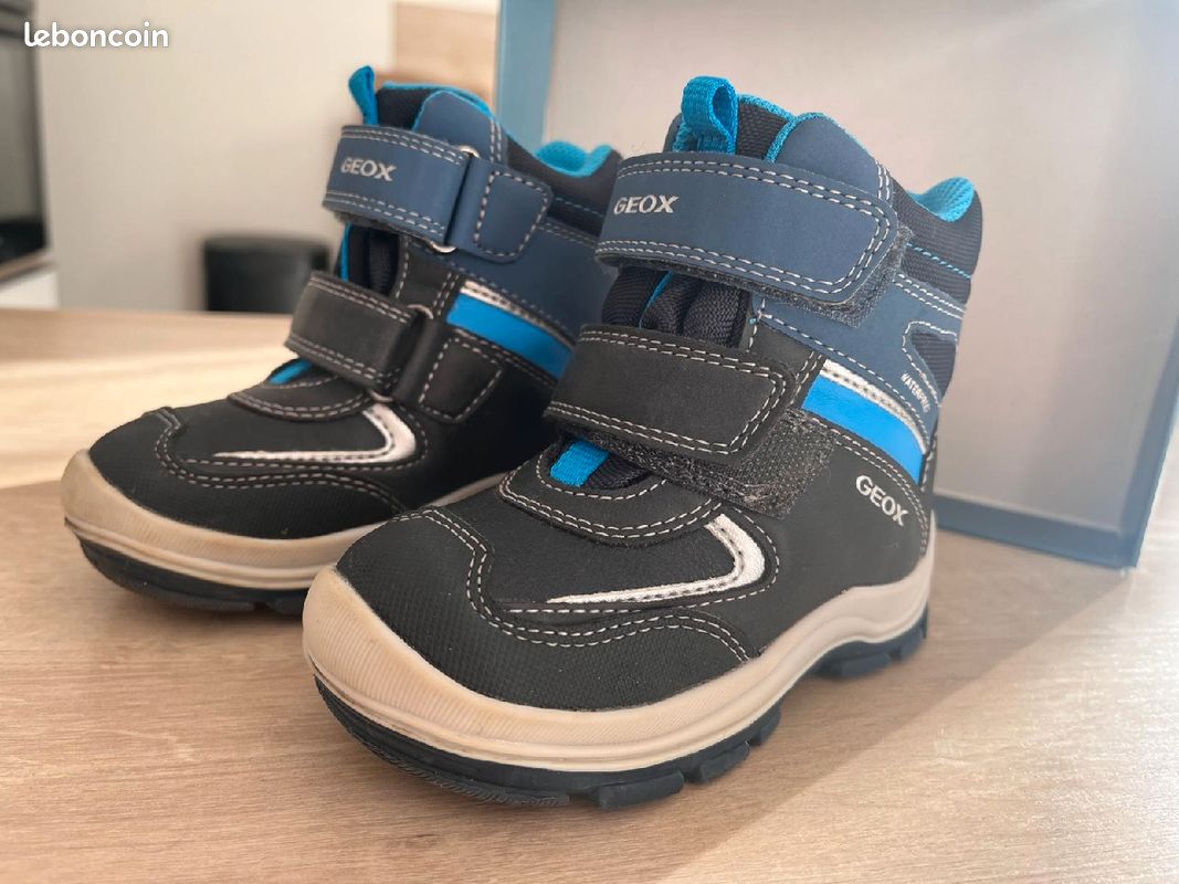 Geox Garcon Botte Hiver GarÃ§on Bottines Geox WEEMBLE J36HAA Noir