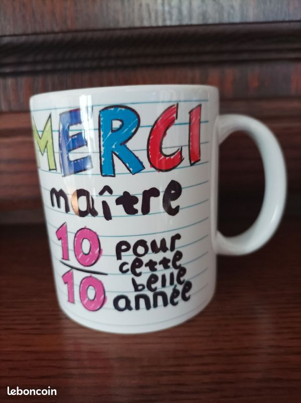 Mug neuf "merci maître" hauteur 10 cm (image 1)