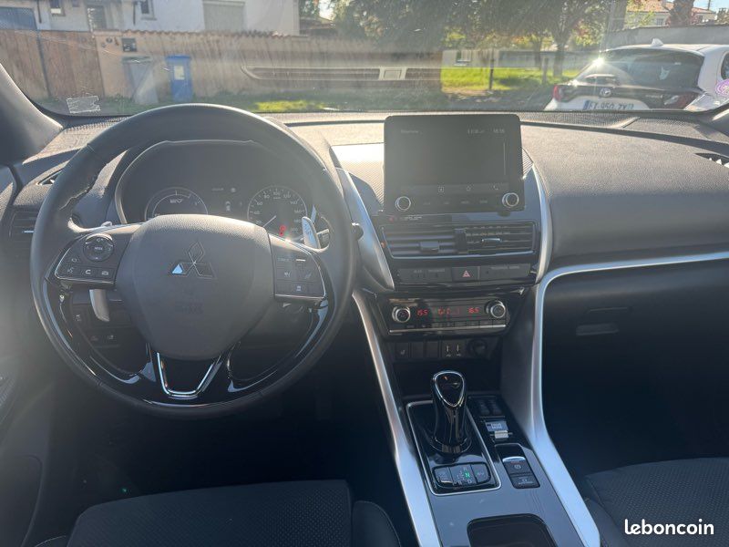 Mitsubishi Eclipse Cross 2.4 Mivec PHEV Twin Motor 4 WD (image 5)