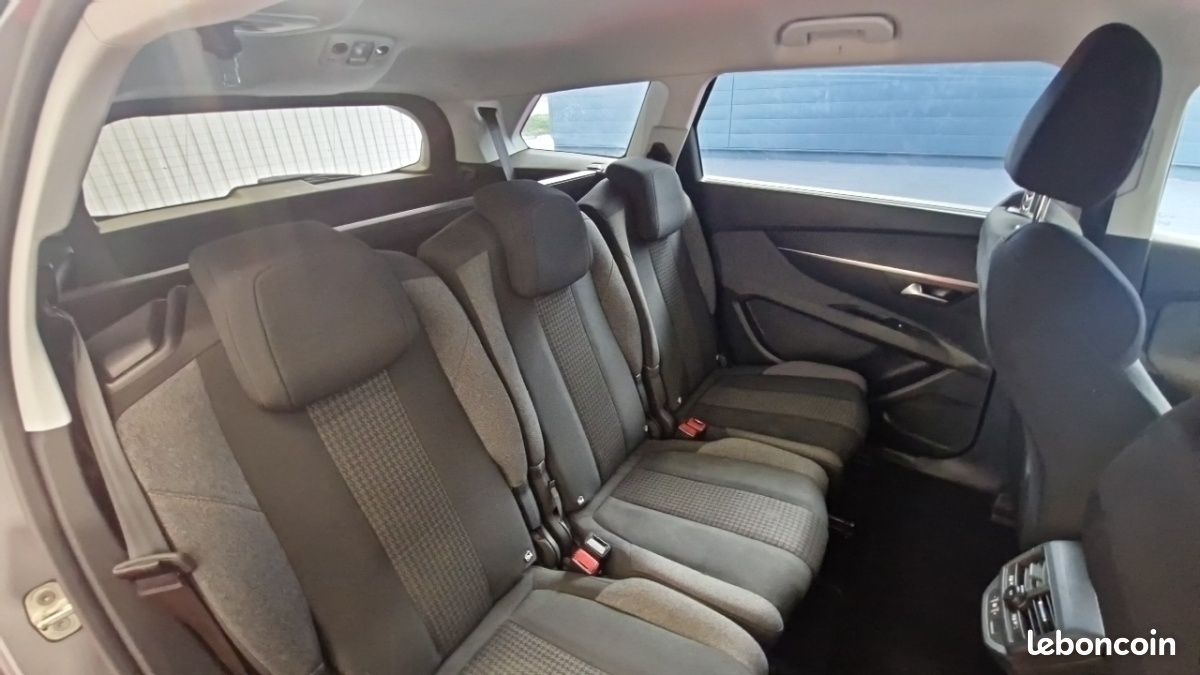 Peugeot 5008 BlueHDi 130 S&S EAT8 Active Business (image 15)