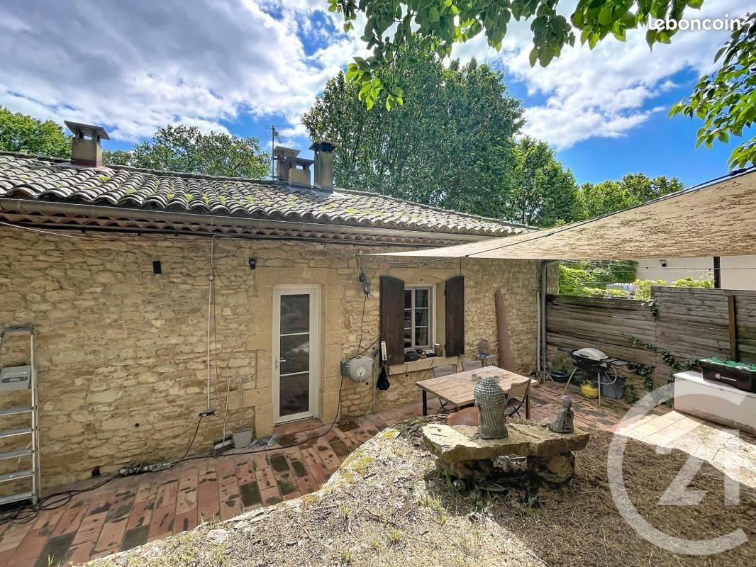 Maison 6 pièces 153 m² · à Vénéjan · 153 m² · 350 000 €