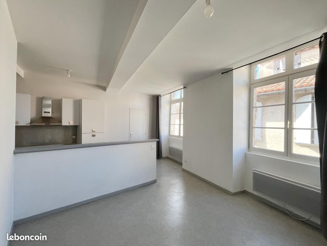 Appartement 1 pièce 37 m² · à Castelnaudary · 37 m² · 370 €/mois