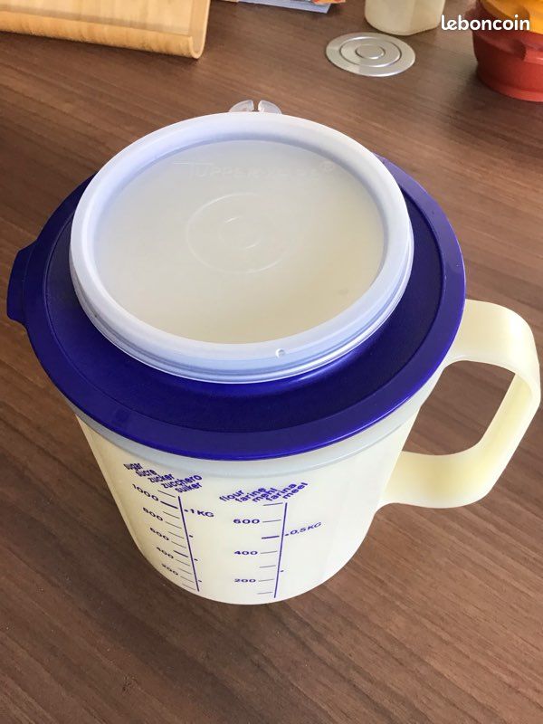 Tupperware petit pichet 1,2L (image 1)