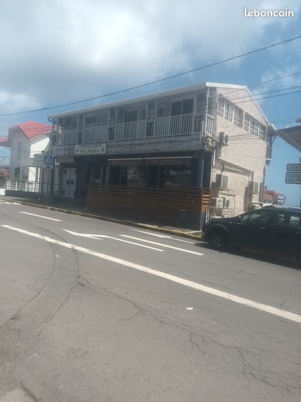 Immeuble 14 pièces 270 m² · à Basse-Terre · 270 m² · 470 000 €