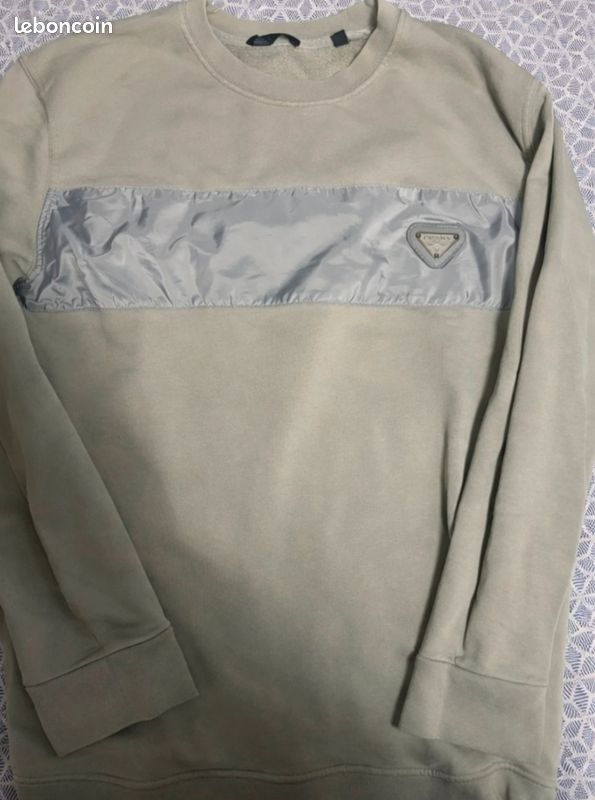 Pull prada (ancien modèle) (image 1)