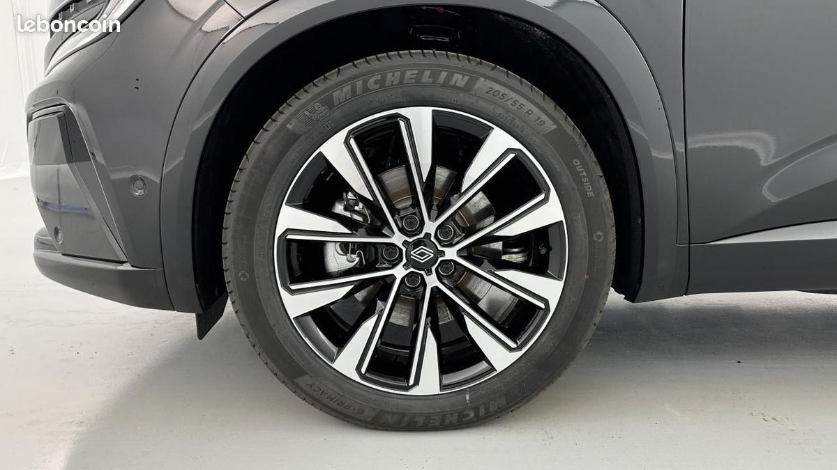 Renault espace vi e-tech full hybrid 200 techno (image 12)