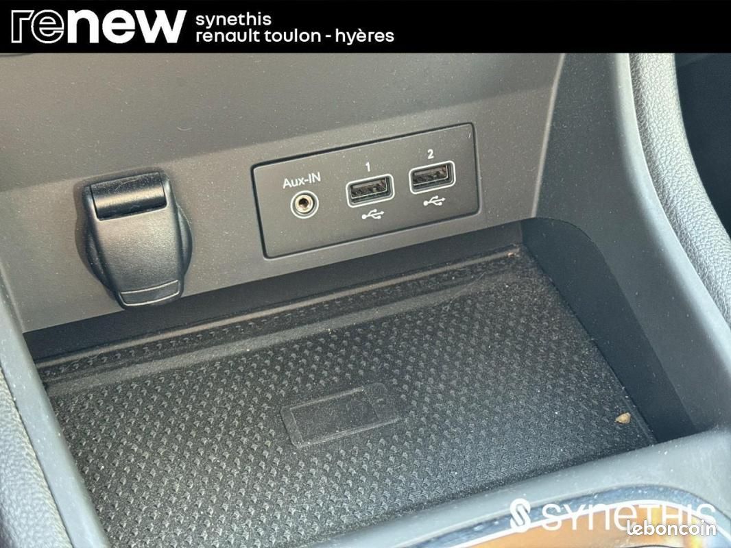 Renault Captur E-Tech 145 - 21 Intens (image 27)