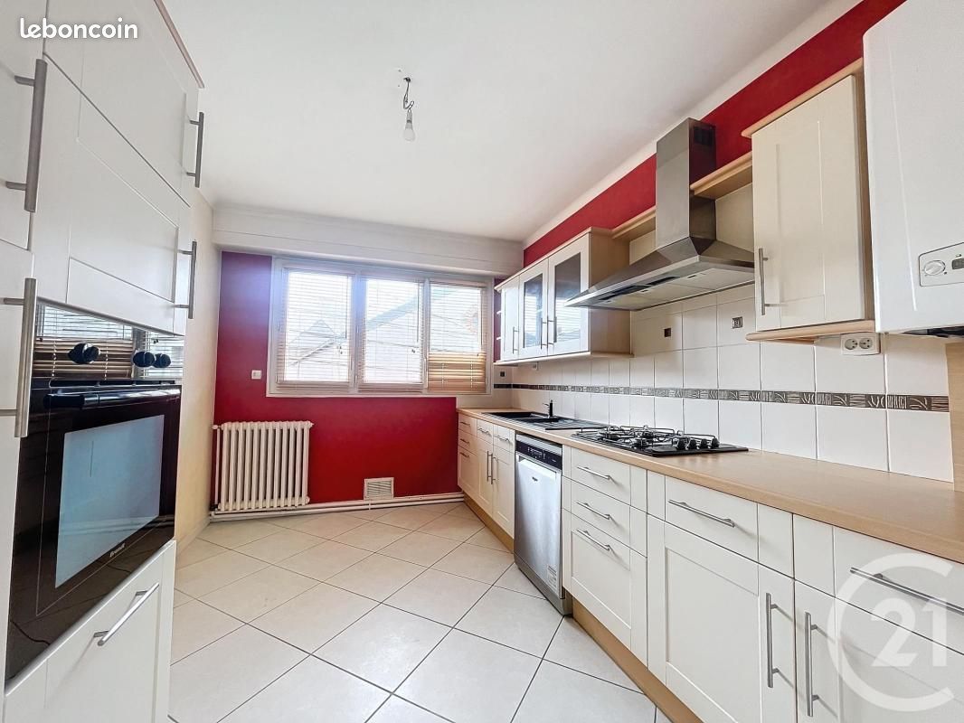 Appartement 4 pièces 89 m² · à Cholet · 89 m² · 765 €/mois