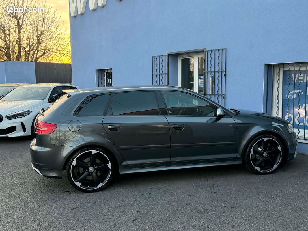 AUDI RS3 Sportback 2.5 TFSI 340 Quattro S-Tronic (image 8)