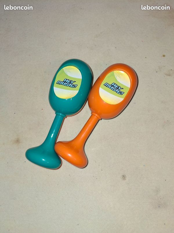Paire de Maracas (jeu ou instrument) (image 1)