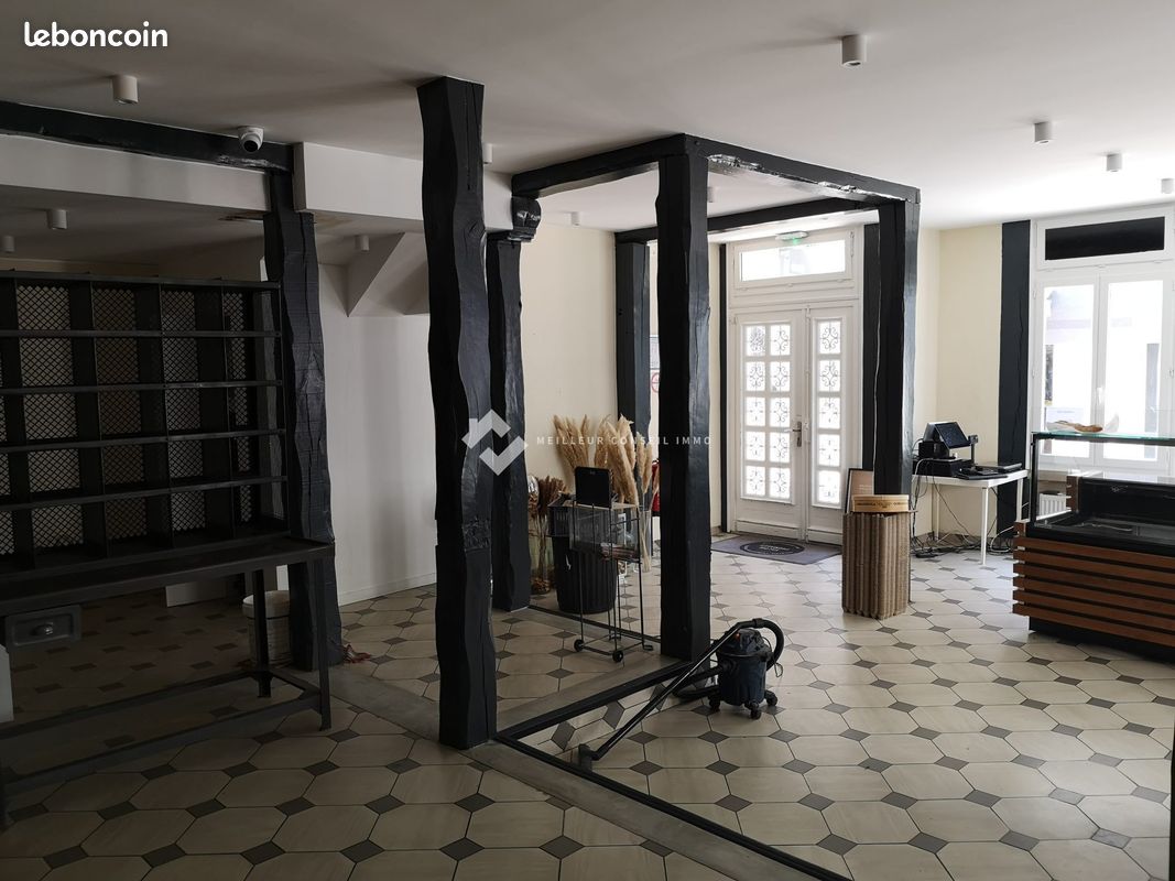 Local 251 m² Crépy-en-Valois (image 5)