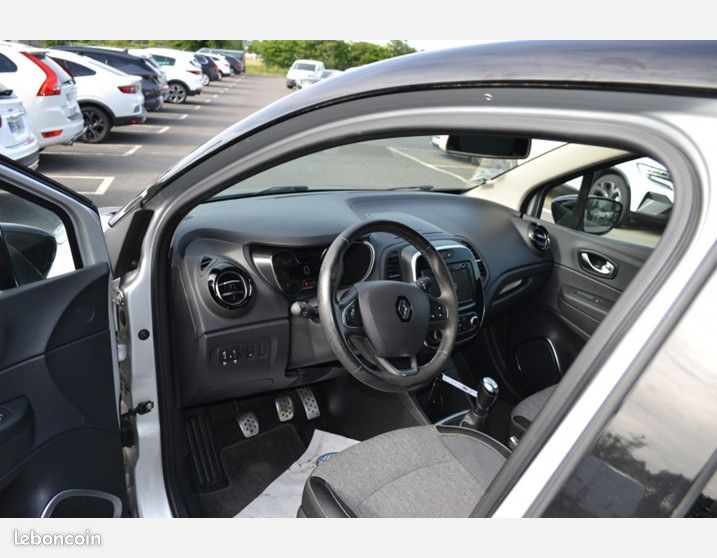 Renault CAPTUR 1.3 TCE 130CH FAP INTENS (image 6)
