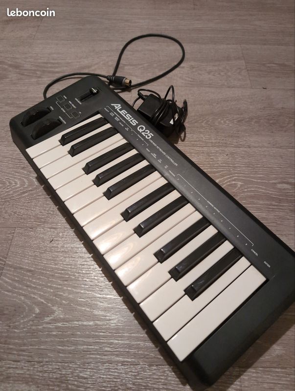Clavier midi alesis Q25 (image 1)