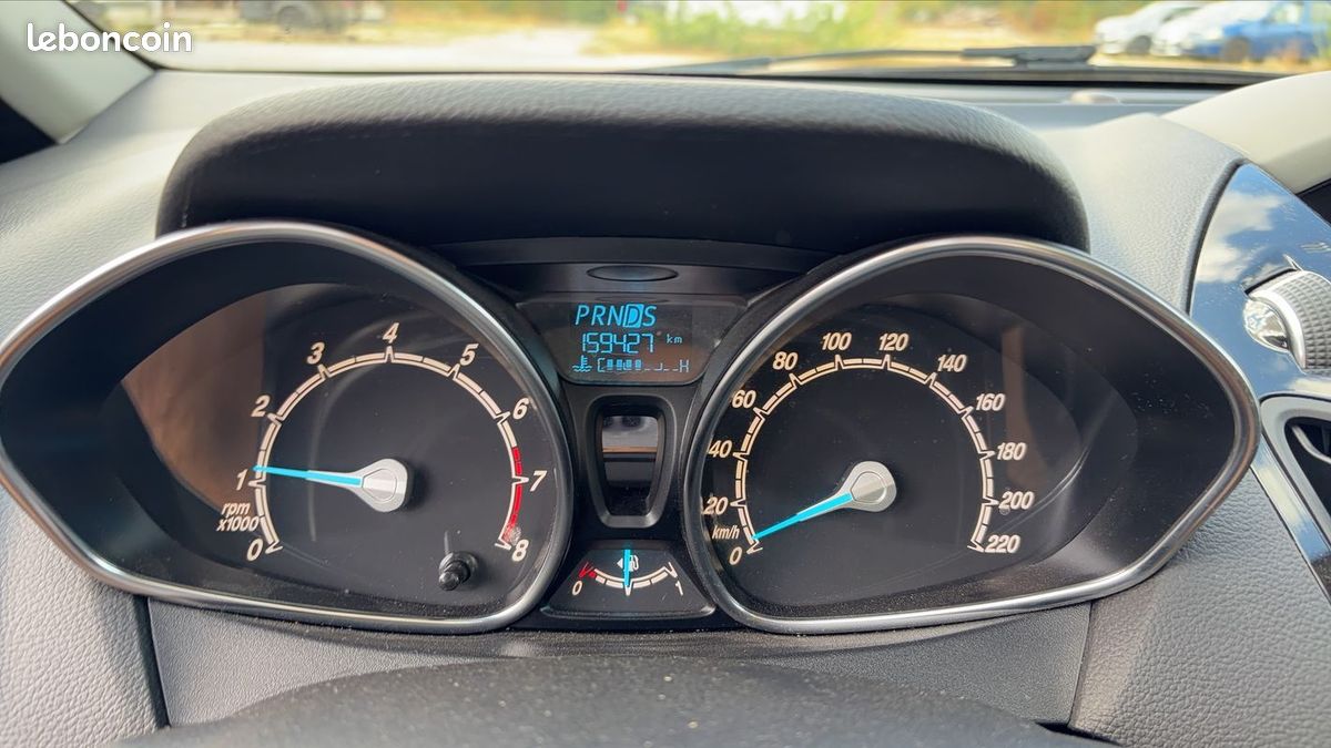 Ford B-Max 1.6 TiVCT 105 PowerShift Titanium (image 12)