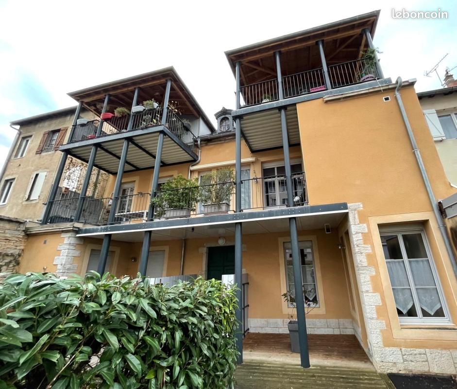 Appartement 2 pièces 61 m² · à Lons-le-Saunier · 61 m² · 788 €