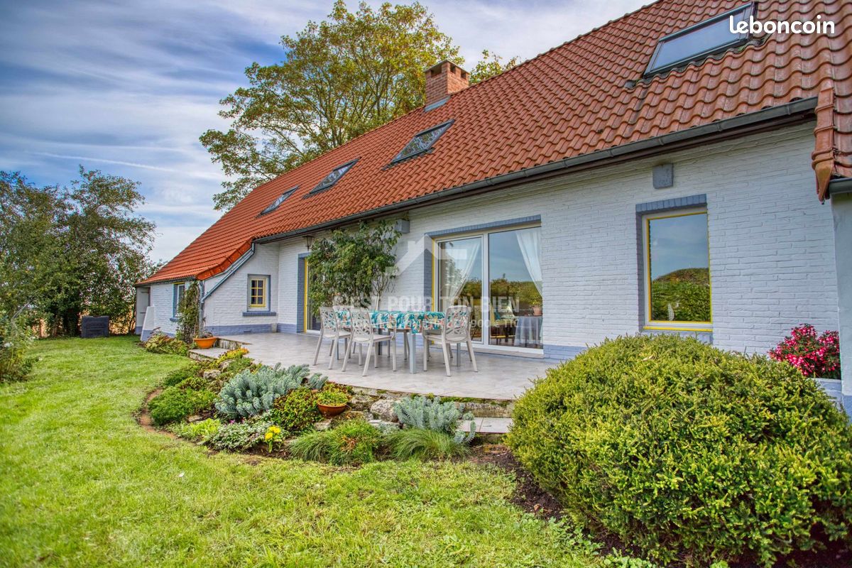 Maison 6 pièces 138 m² · à Morbecque · 137,7 m² · 309 900 €