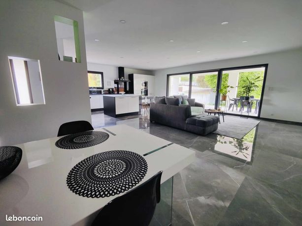 Maison 6 pièces 145 m²