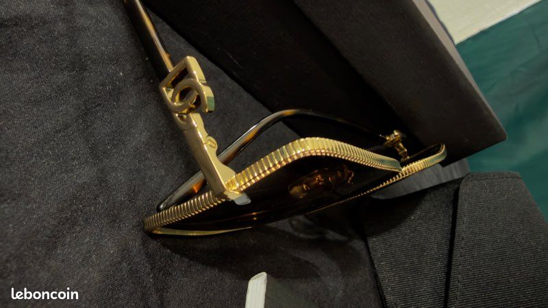 Lunette de soleil (image 2)