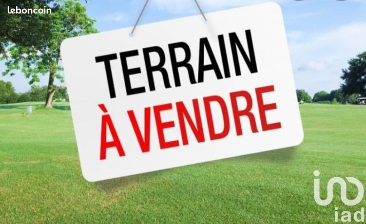 Terrain 1196 m² Courtisols