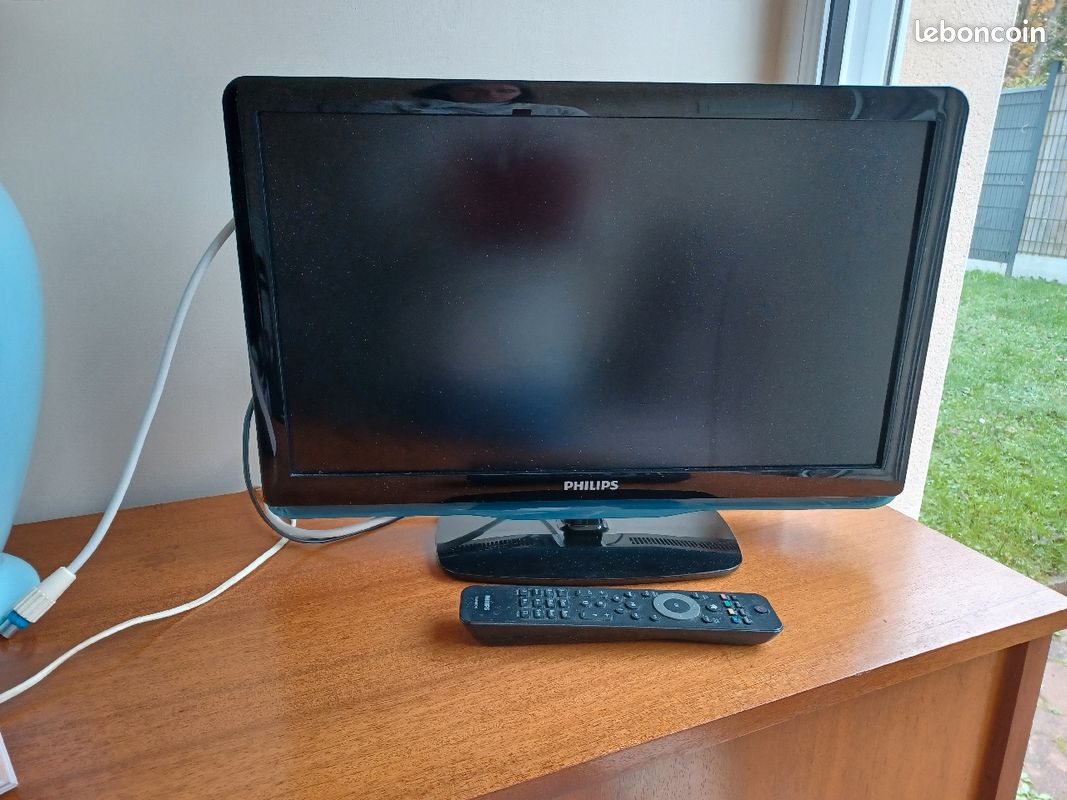 Television (image 1)