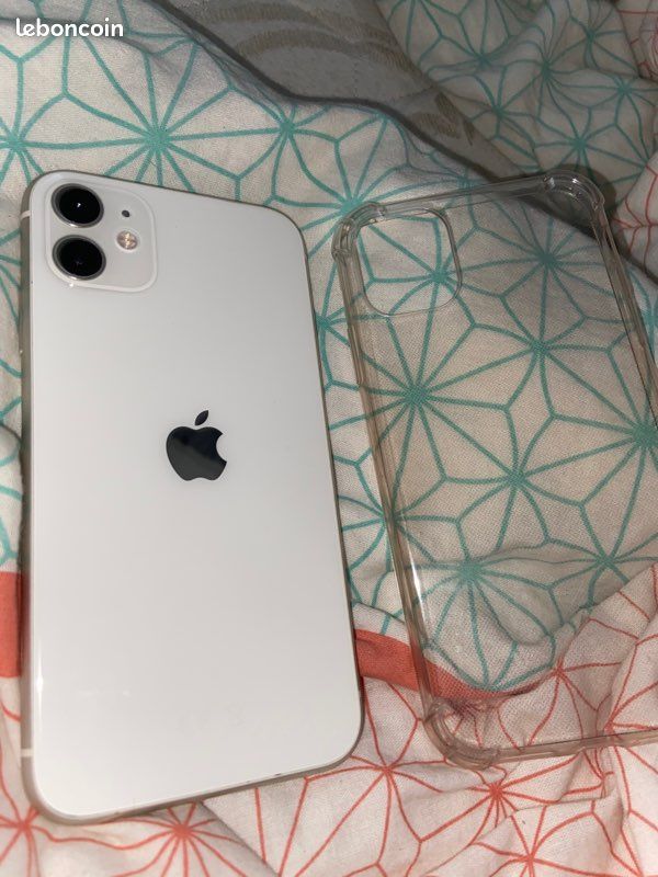 IPhone 11 (image 4)