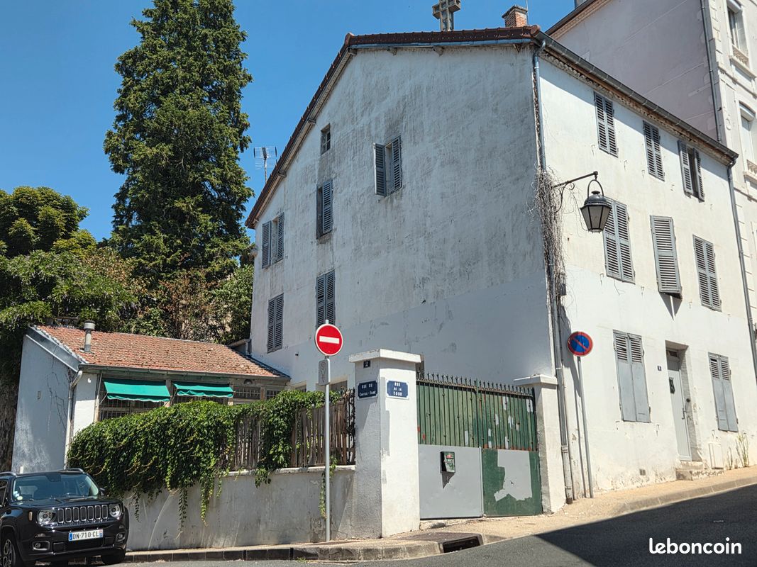 Maison 11 pièces 250 m² · à Vichy · 250 m² · 425 000 €