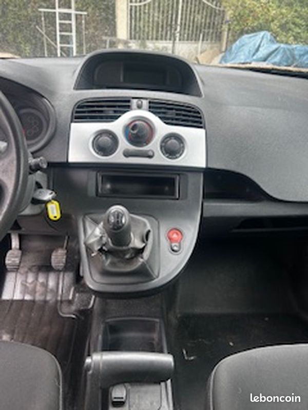RENAULT Kangoo EXPRESS 1.5 DCI 75 STE GENERIQUE (image 18)