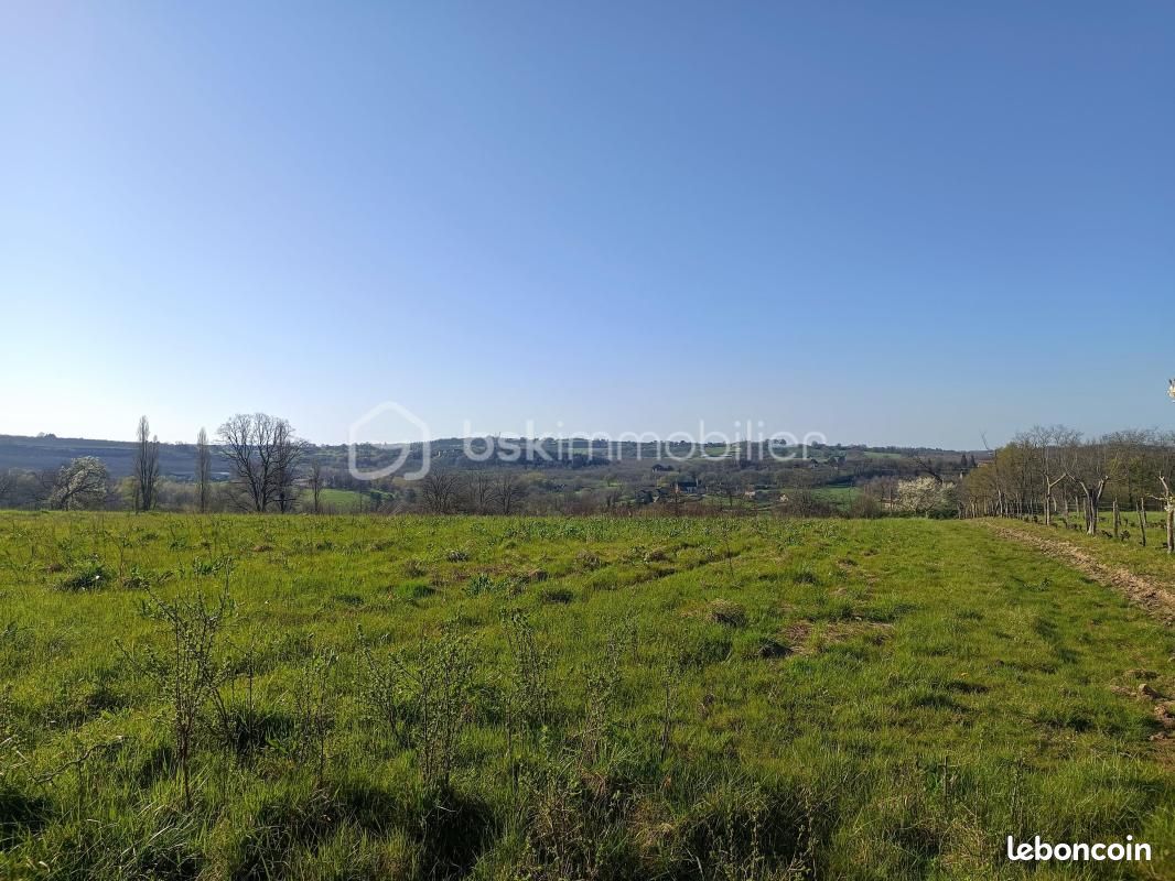 Terrain 13 556 m² Nailhac · 44 000 €