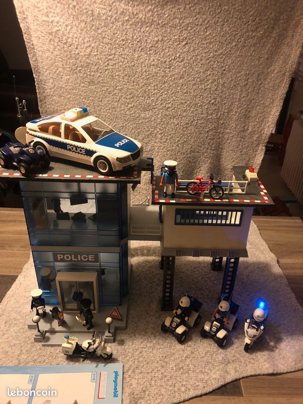 Set Playmobil Police – Voiture, Officier Et Commissariat (réf. K2131, 5179, 5176), Occasion