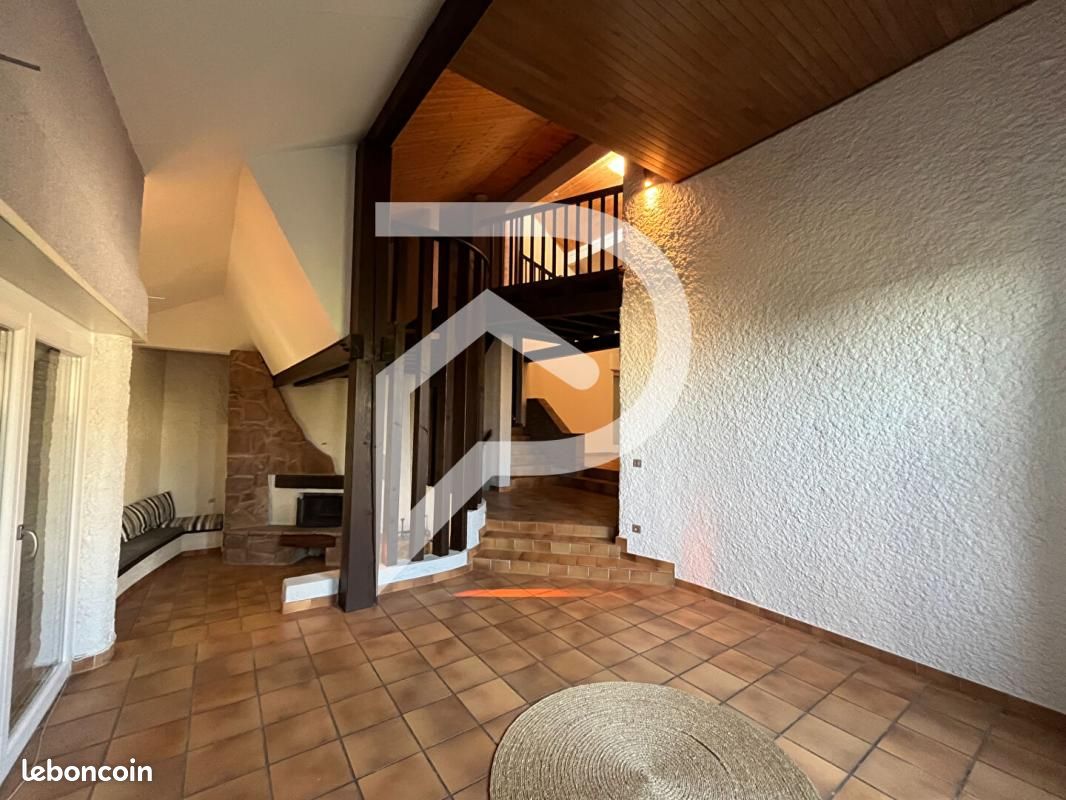Maison 6 pièces 168 m² · à Sarraltroff · 168 m² · 233 000 €