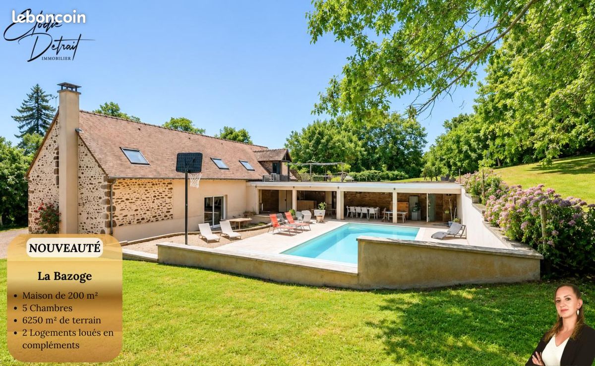 Maison 8 pièces 200 m² · à La Bazoge · 200 m² · 479 000 €