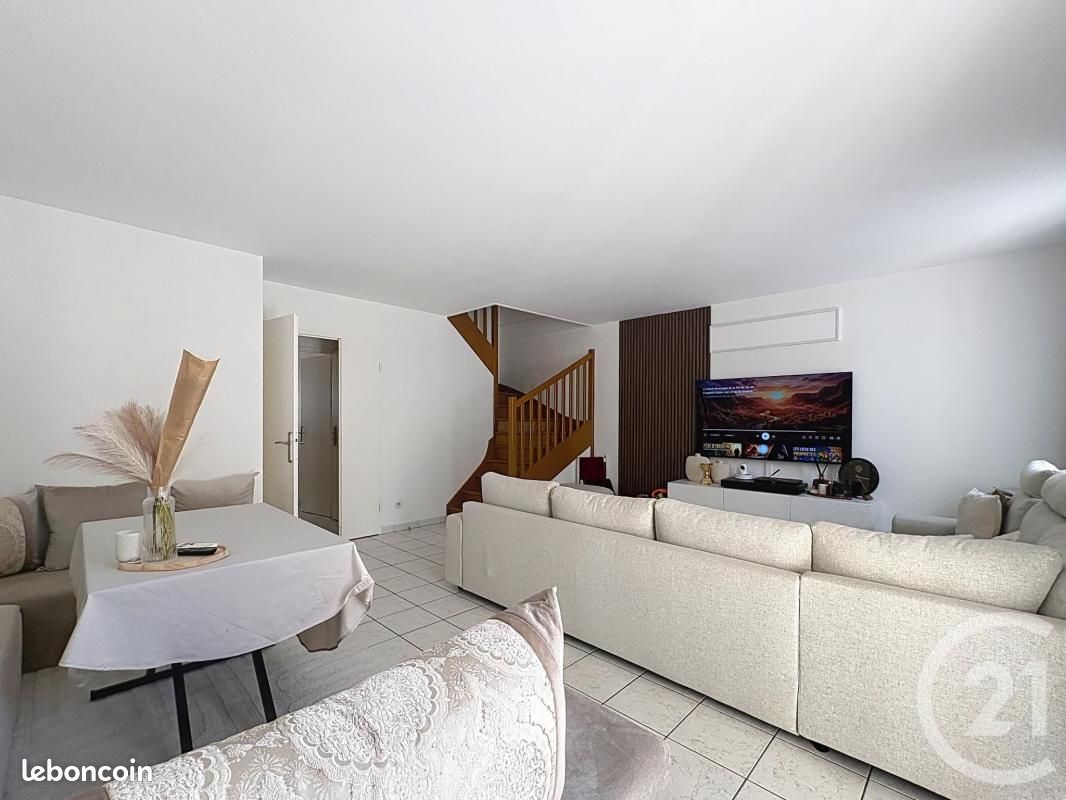 Maison 5 pièces 86 m² · à Combs-la-Ville · 86 m² · 250 000 €