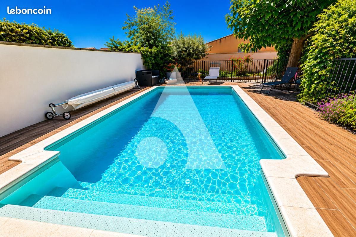 Maison 6 pièces 139 m² · à L'Isle-sur-la-Sorgue · 139 m² · 469 000 €